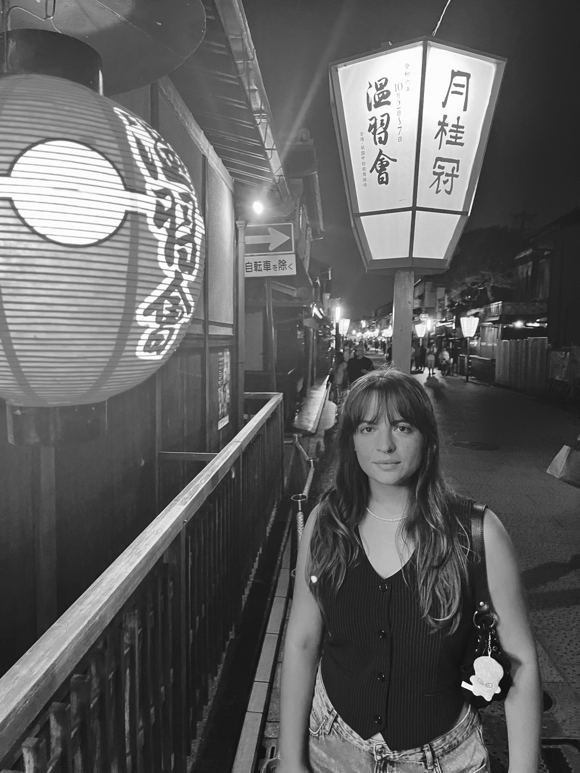 5E77C74E-DFF5-44D2-80C1-1A846D39D175 1